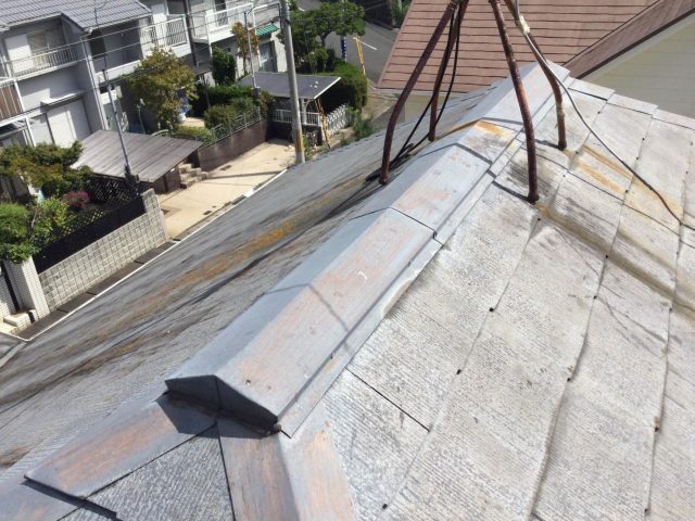 稲美町の劣化した棟板金